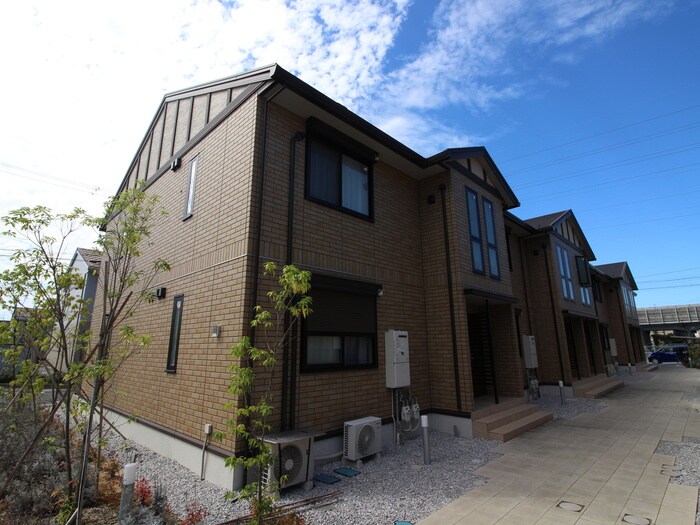 物件外観写真2　(外観写真)