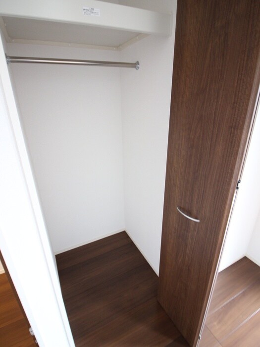 物件内観写真11　(収納)