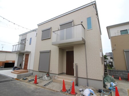 原町1丁目貸家（中）外観写真