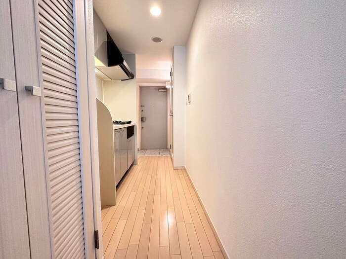 物件内観写真8　(廊下)