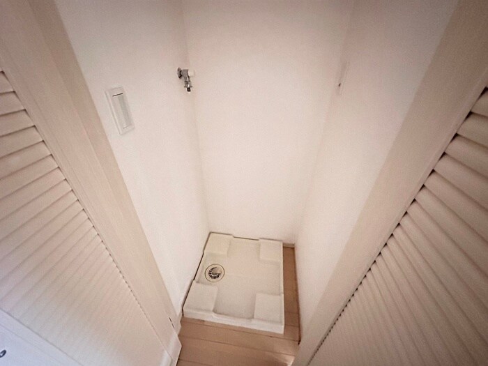 物件内観写真20　(洗濯機置場)