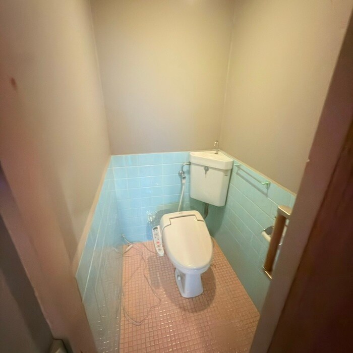 物件内観写真14　(トイレ)