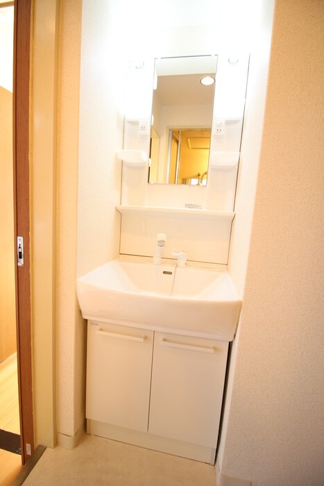 物件内観写真9　(洗面)