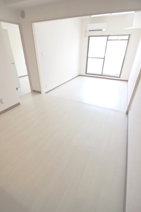 物件内観写真12　(居室)