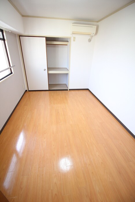 物件内観写真12　(居室)