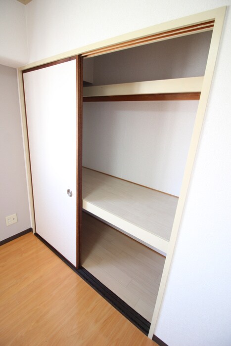 物件内観写真13　(収納)