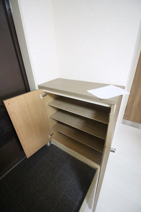 物件内観写真15　(靴箱)