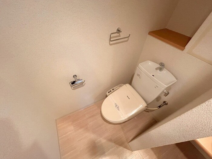 物件内観写真11　(トイレ)