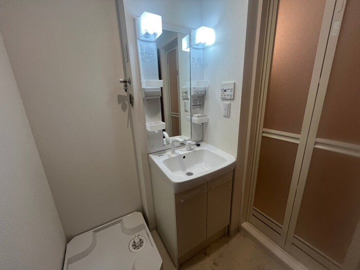 物件内観写真11　(洗面)