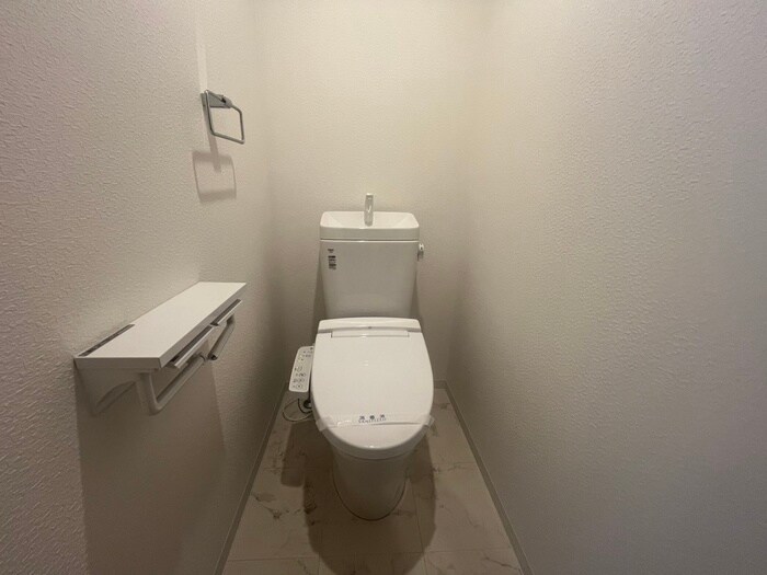 物件内観写真12　(トイレ)