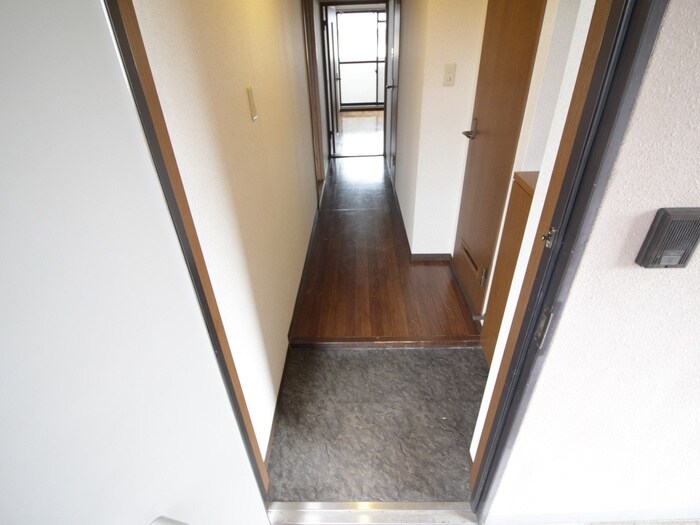 物件内観写真17　(廊下)
