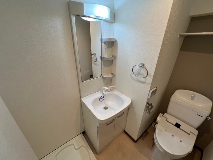 物件内観写真12　(洗面)