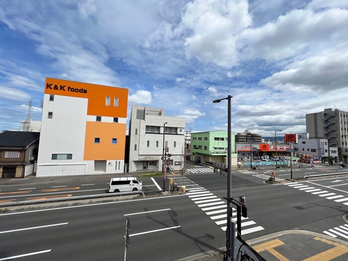 物件内観写真22　(室内からの展望)