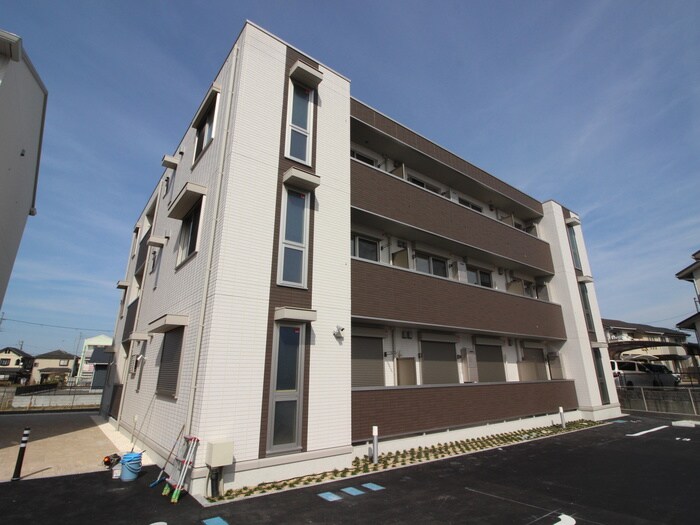 物件外観写真1　(外観写真)