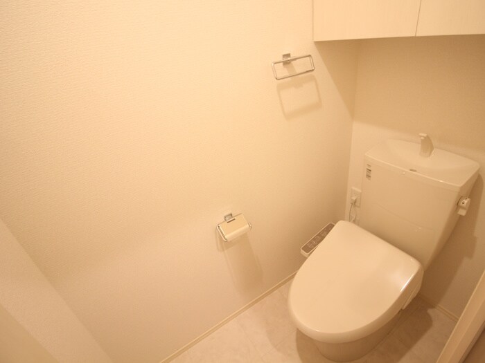 物件内観写真14　(トイレ)