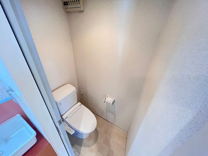 物件内観写真16　(トイレ)