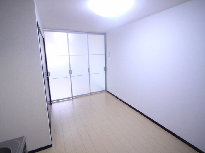 物件内観写真5　(居室)