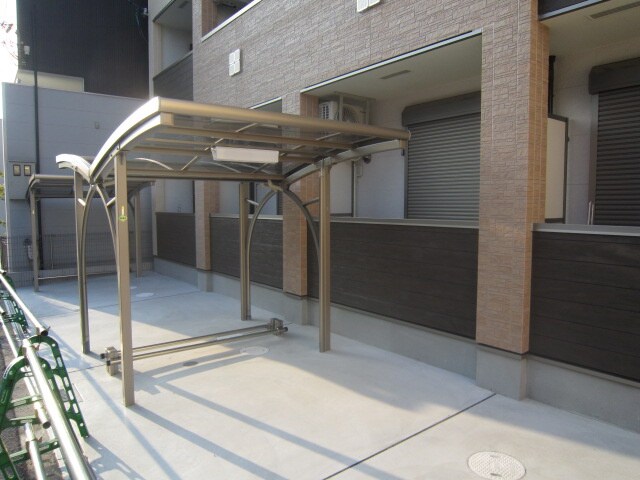 物件外観写真3　(駐輪場)