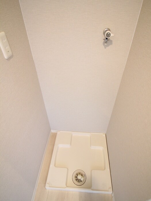 物件内観写真14　(洗濯機置場)