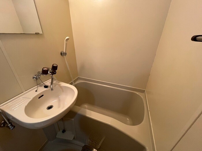 物件内観写真11　(洗面)