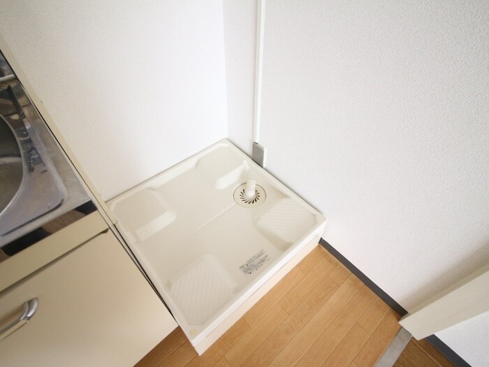 物件内観写真13　(洗濯機置場)