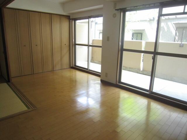 物件内観写真9　(居室)