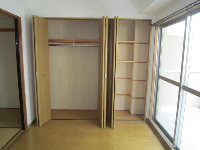 物件内観写真10　(収納)