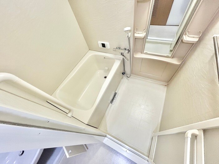 物件内観写真12　(バス／シャワールーム等)