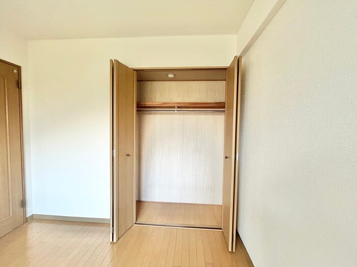 物件内観写真15　(収納)