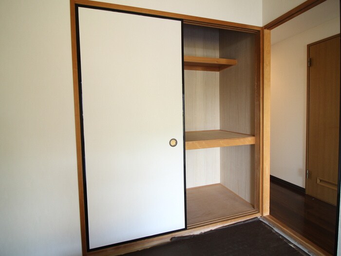 物件内観写真18　(収納)