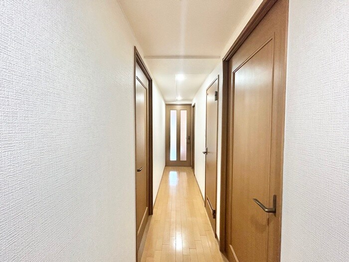 物件内観写真20　(廊下)