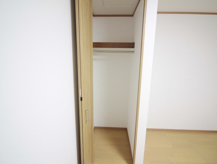 物件内観写真15　(収納)