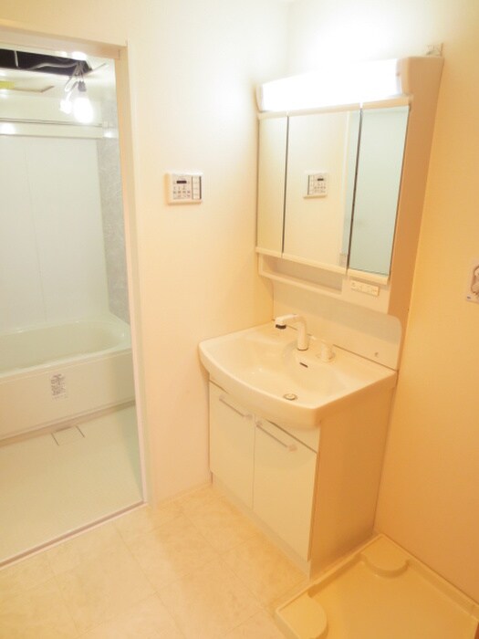 物件内観写真10　(洗面)