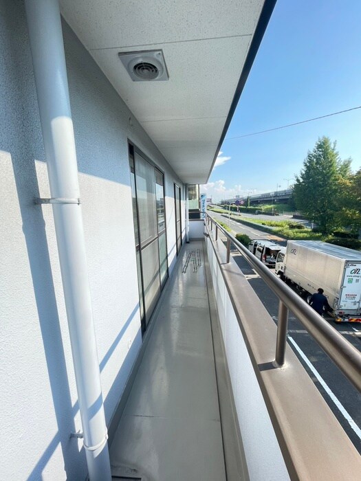 物件内観写真16　(洗濯機置場)