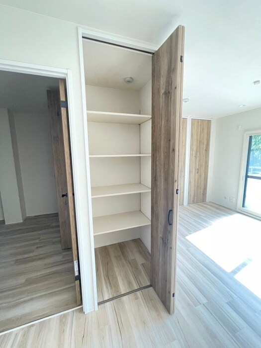 物件内観写真21　(収納)