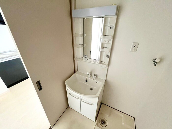 物件内観写真9　(洗面)