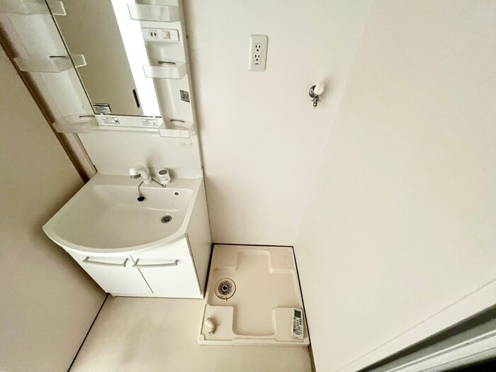 物件内観写真11　(洗濯機置場)