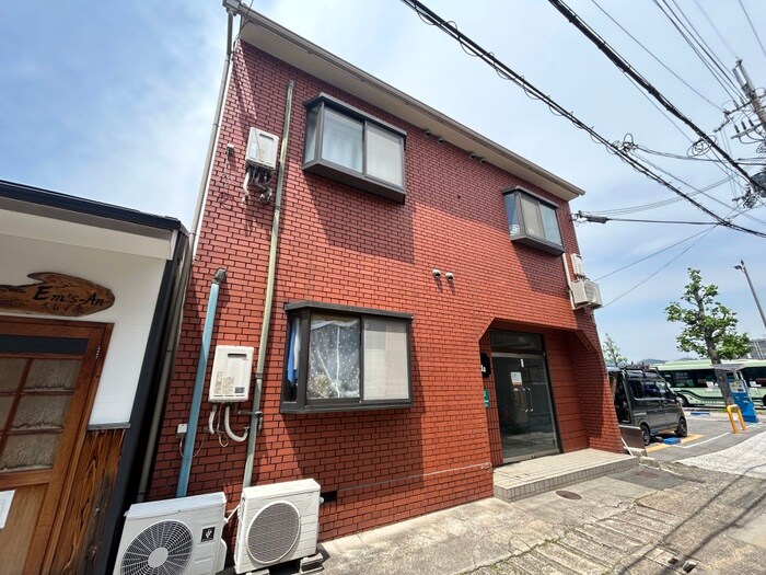 ピエール青山の外観写真