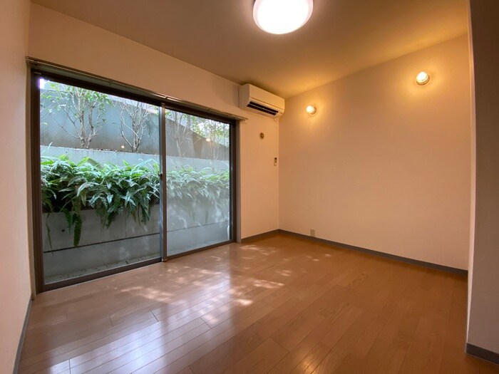 物件内観写真6　(居室)