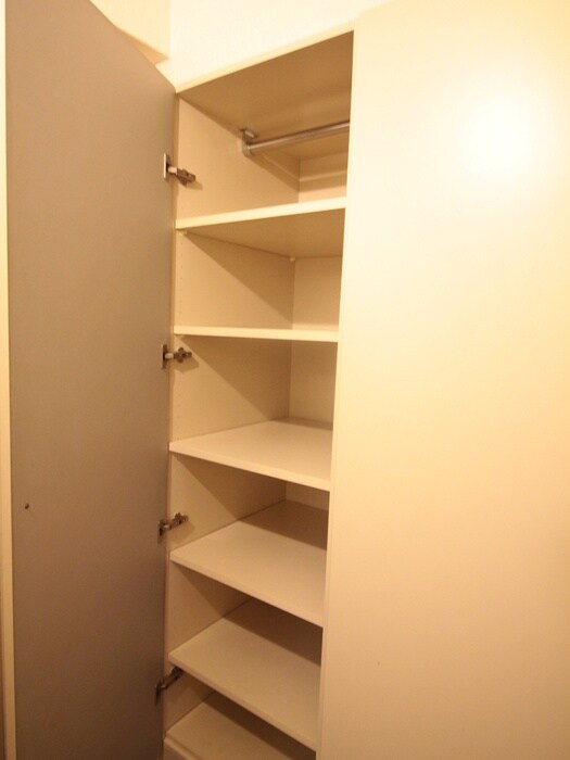 物件内観写真11　(収納)