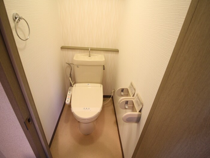 物件内観写真14　(トイレ)