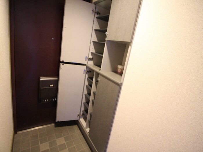 物件内観写真18　(靴箱)