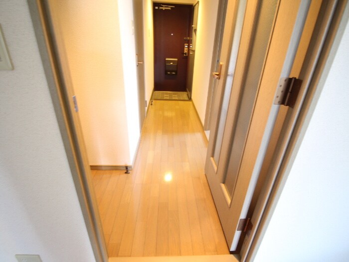 物件内観写真19　(廊下)