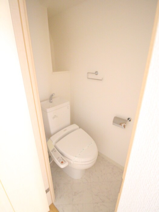 物件内観写真13　(トイレ)