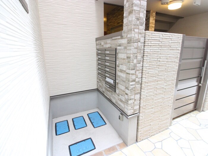 物件外観写真4　(建物設備)