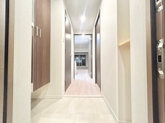 物件内観写真17　(廊下)