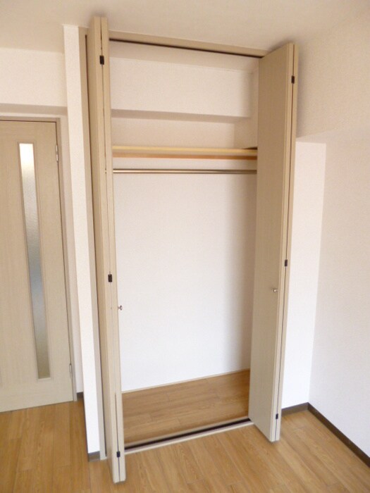 物件内観写真13　(収納)