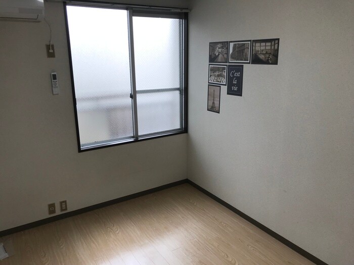 物件内観写真8　(居室)