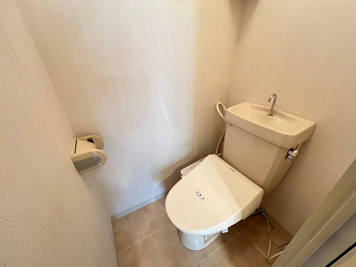 物件内観写真15　(トイレ)