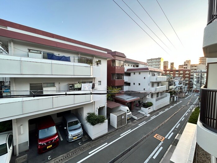 物件内観写真22　(室内からの展望)